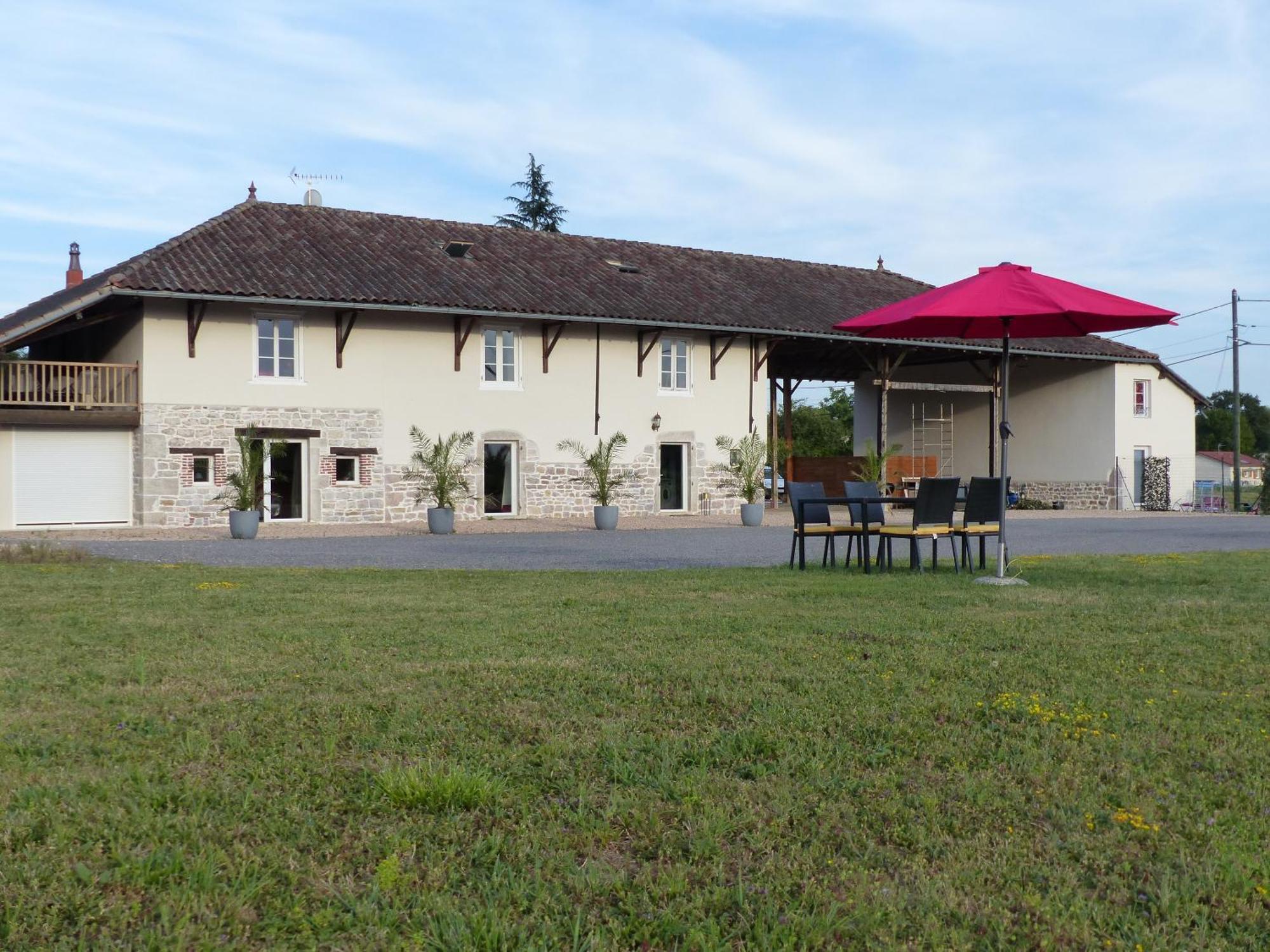 Gites Domaine De La Rochere Domsure Εξωτερικό φωτογραφία